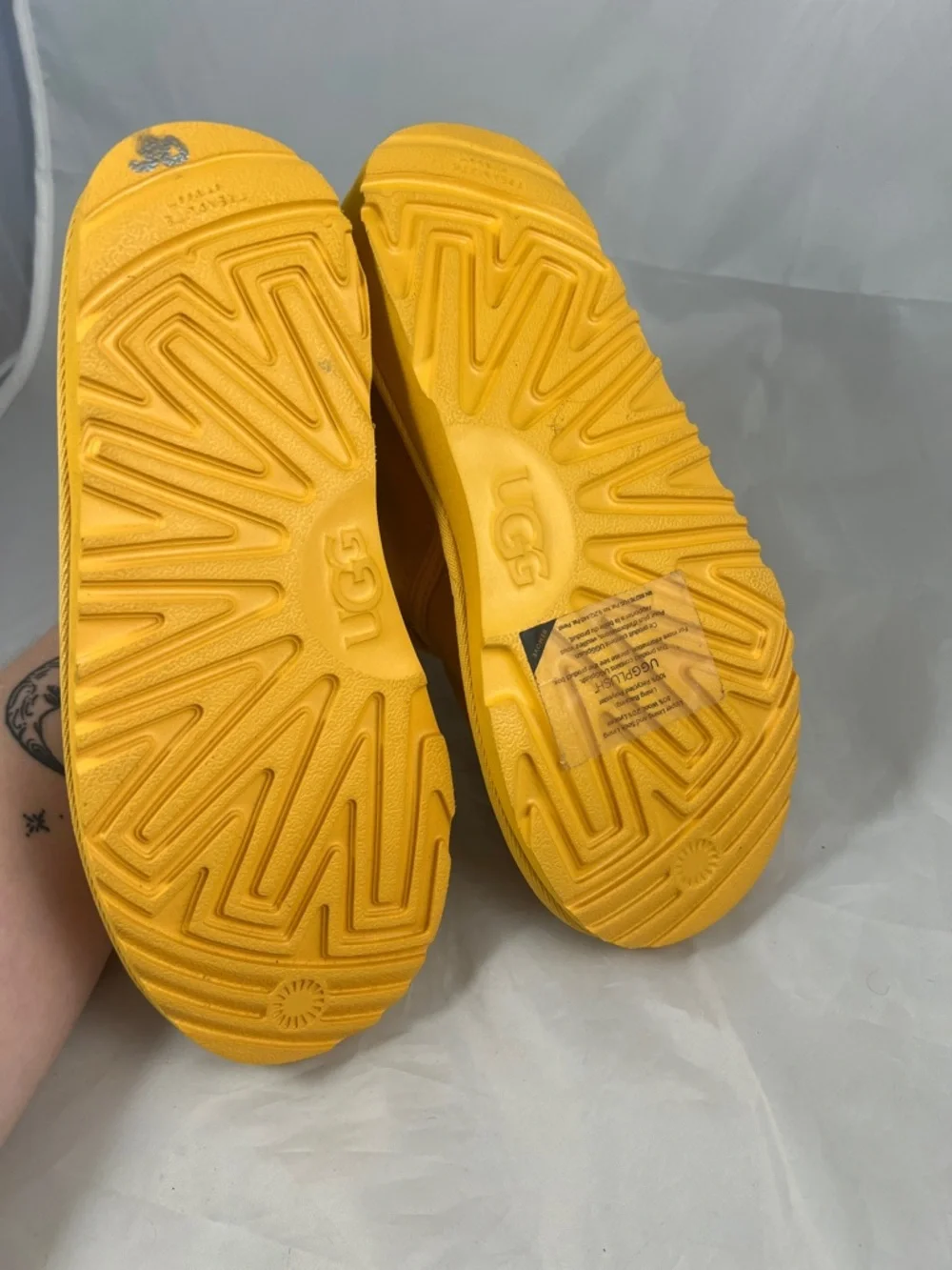 UGG Neumel II Suede Ankle Boots Youth 3 Yellow